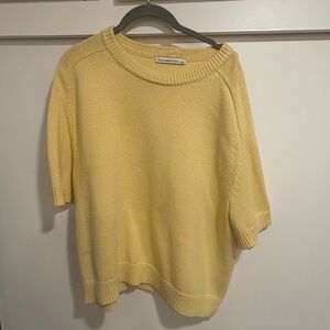 Abercrombie & Fitch Light Yellow Crew Neck Sweater